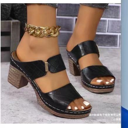 Damen elegante Plateau-Sandalen mit erstklassigem Tragekomfort und modischem Design EB