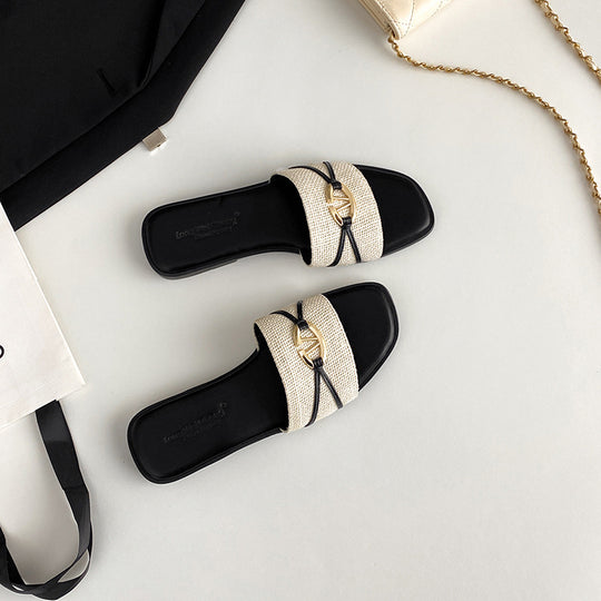 Damen modische Riemensandalen mit dekorativem Goldakzent und komfortablem Fußbett EB