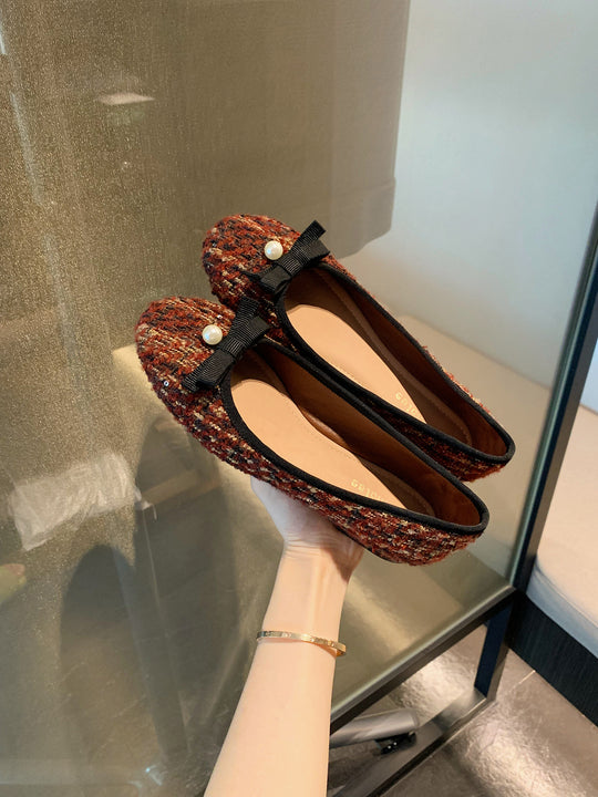 Damen Ballerina mit trendigem Tweed-Obermaterial und elegantem Perlenakzent EB