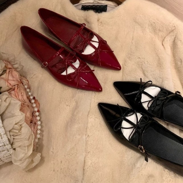 Damen Ballerina mit elegantem Schleifendetail und hochwertiger Lackoberfläche EB