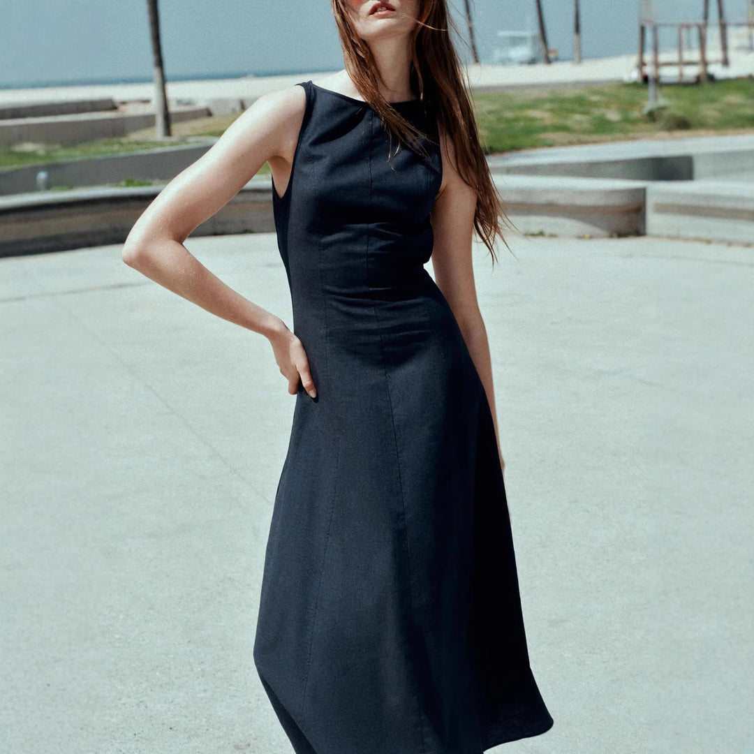 Damen Skaterkleid mit hohem Halsausschnitt und seitlichen Schlitzen EB