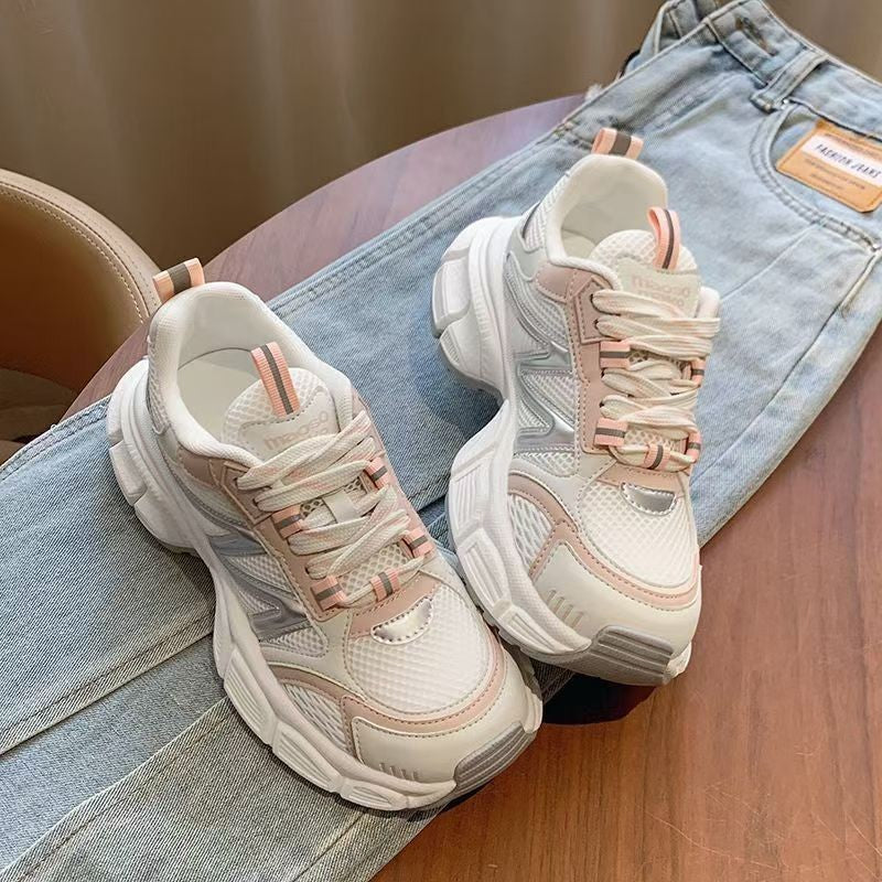 Damen Sportliche Sneakers mit atmungsaktiven Einsätzen und rutschfester Sohle EB
