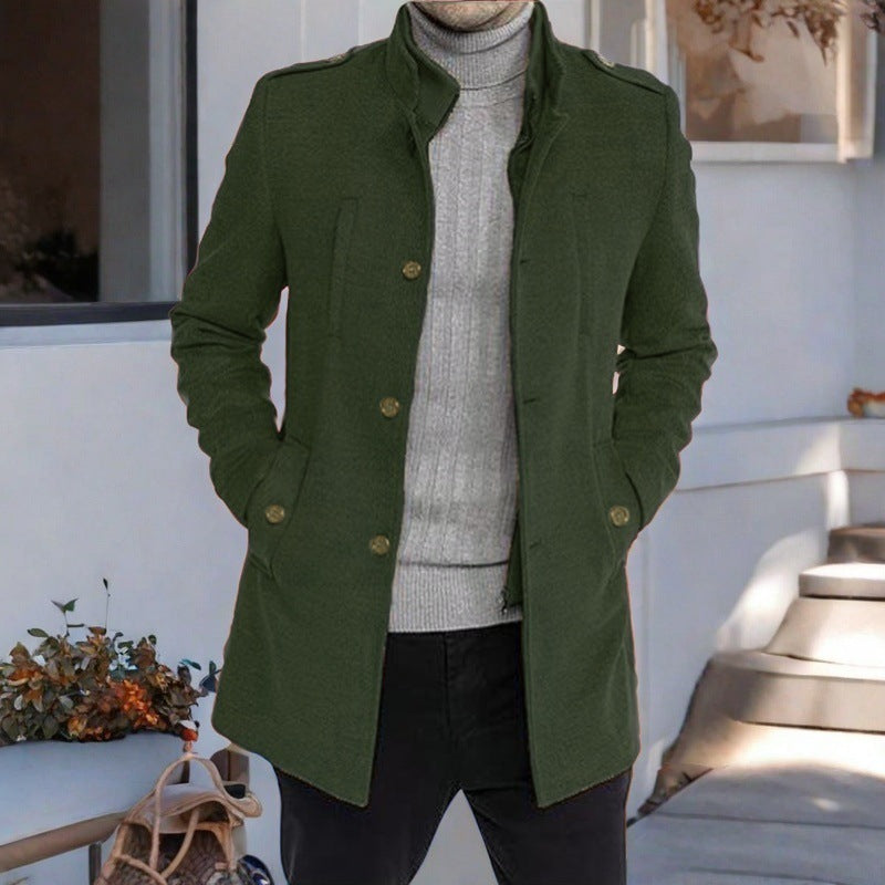 Herren eleganter, mittelschwerer Freizeitmantel mit Stehkragen und seitlichen Taschen EB