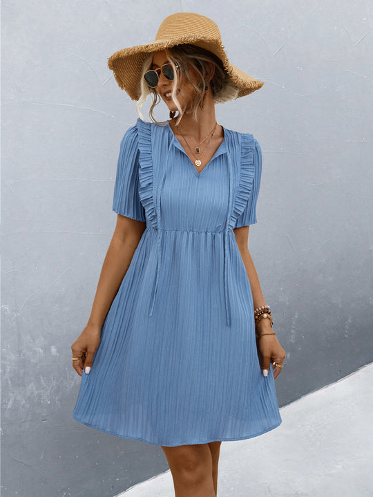 Damen Freizeitkleid mit Falten-Design und Rüschendetails EB