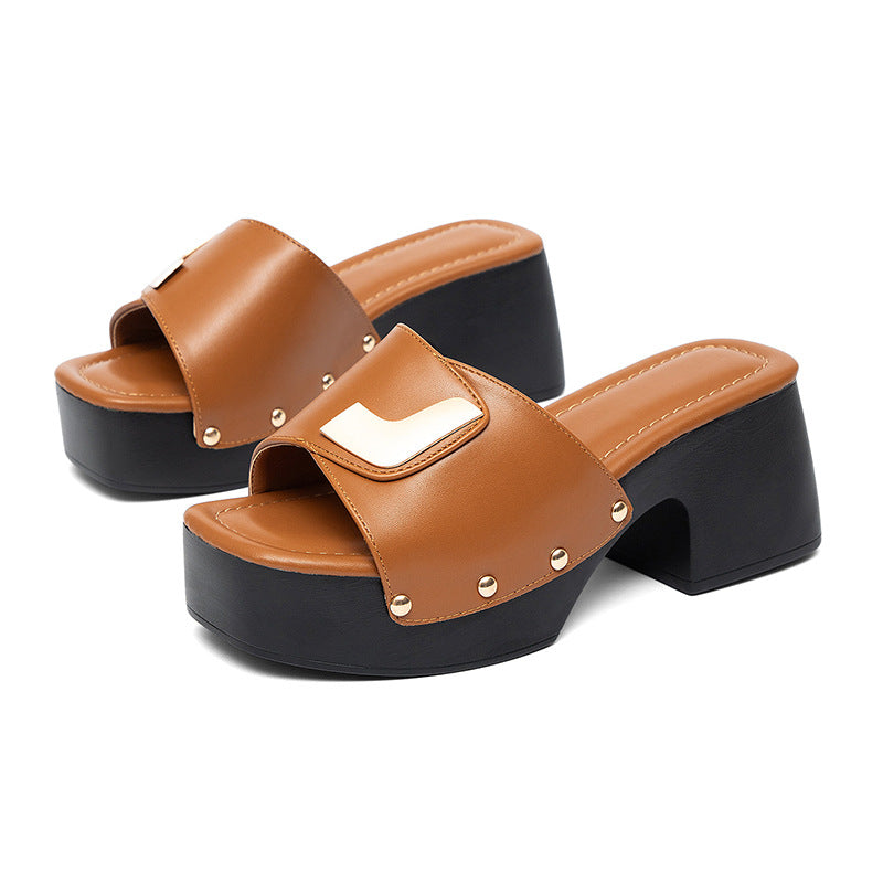 Damen modische Mules mit goldfarbener Schnalle und breitem Blockabsatz EB