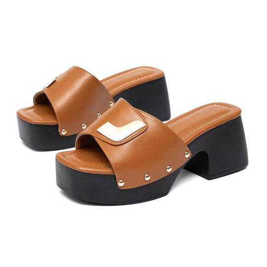 Damen modische Mules mit goldfarbener Schnalle und breitem Blockabsatz EB