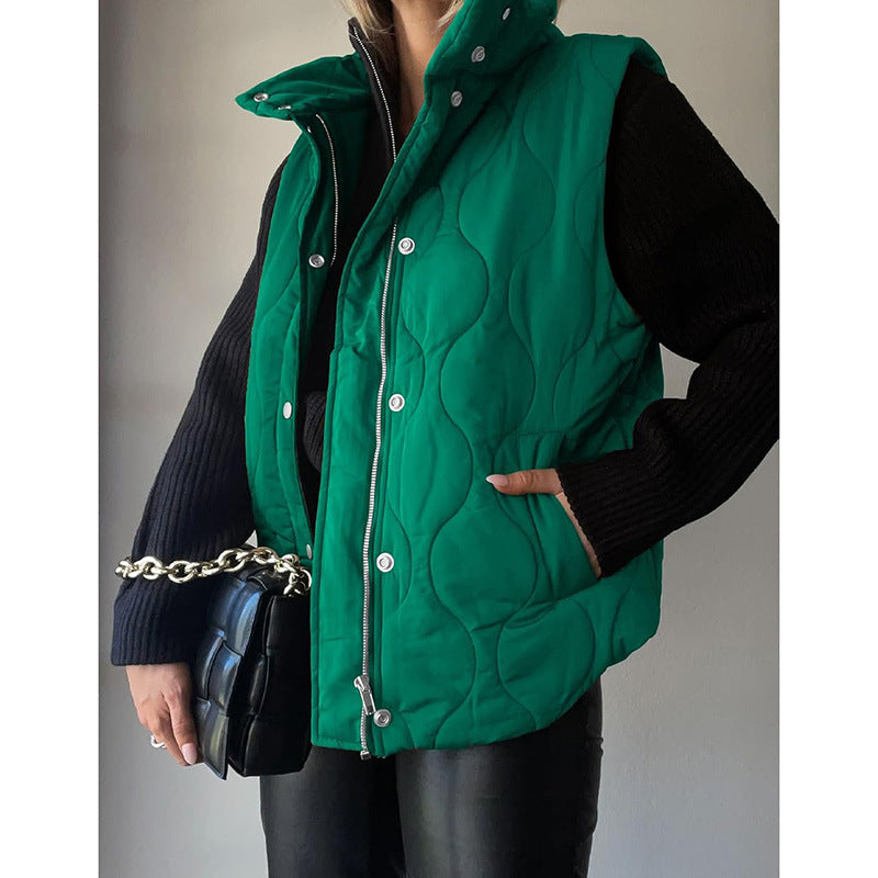 Damen Steppweste mit hohem Kragen und praktischen Taschen EB