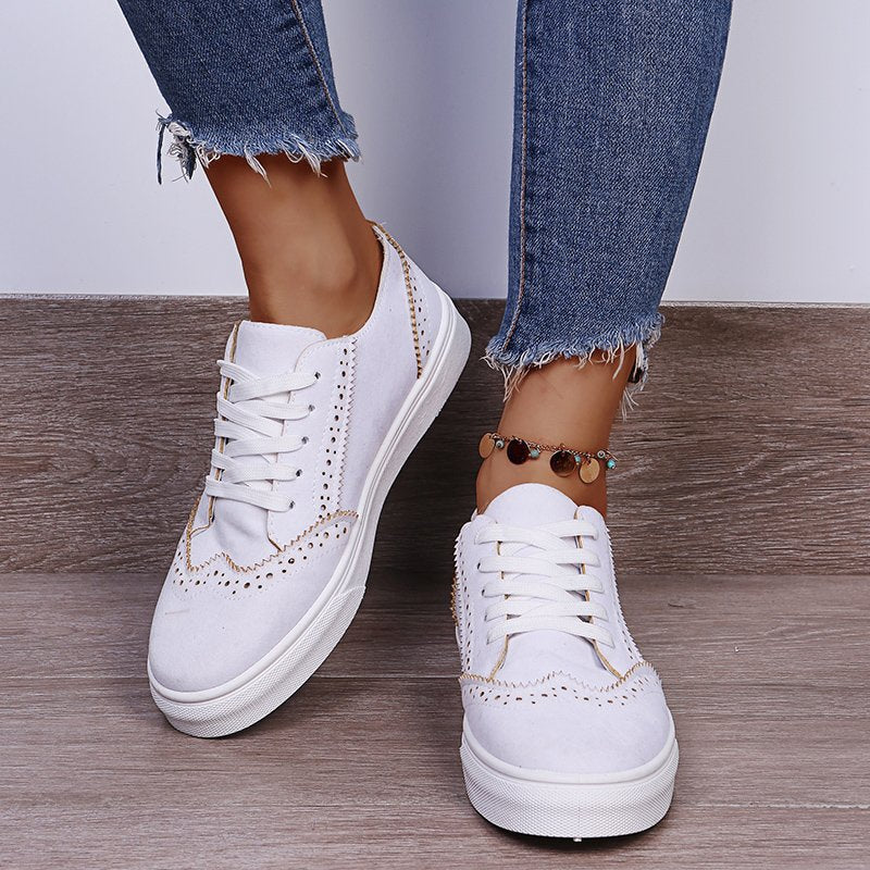 Damen lässige Sneaker mit edlen Perforationen EB