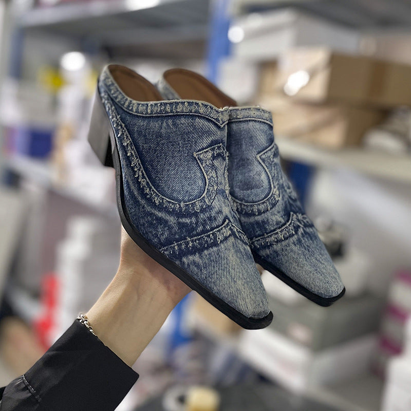 Damen stilvolle Jeans-Pantoletten mit spitzem Zehenbereich und Blockabsatz EB
