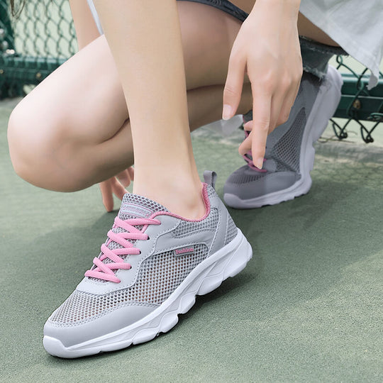 Damen nan leichter Alltags- und Reisesneaker mit luftiger Netzstruktur, dämpfender Leichtsohle und Fersenlasche EB