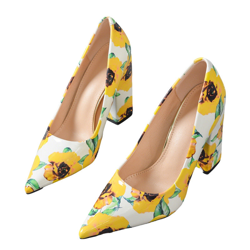 Damen farbenfrohe Pumps mit floralem Design und stabilem Blockabsatz EB