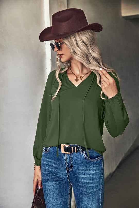 Damen Bluse mit eleganten Raffungen und V-Ausschnitt EB