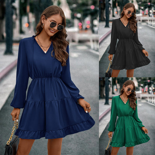 Damen kurzes Kleid mit lässigem Schnitt und Volantdetails EB