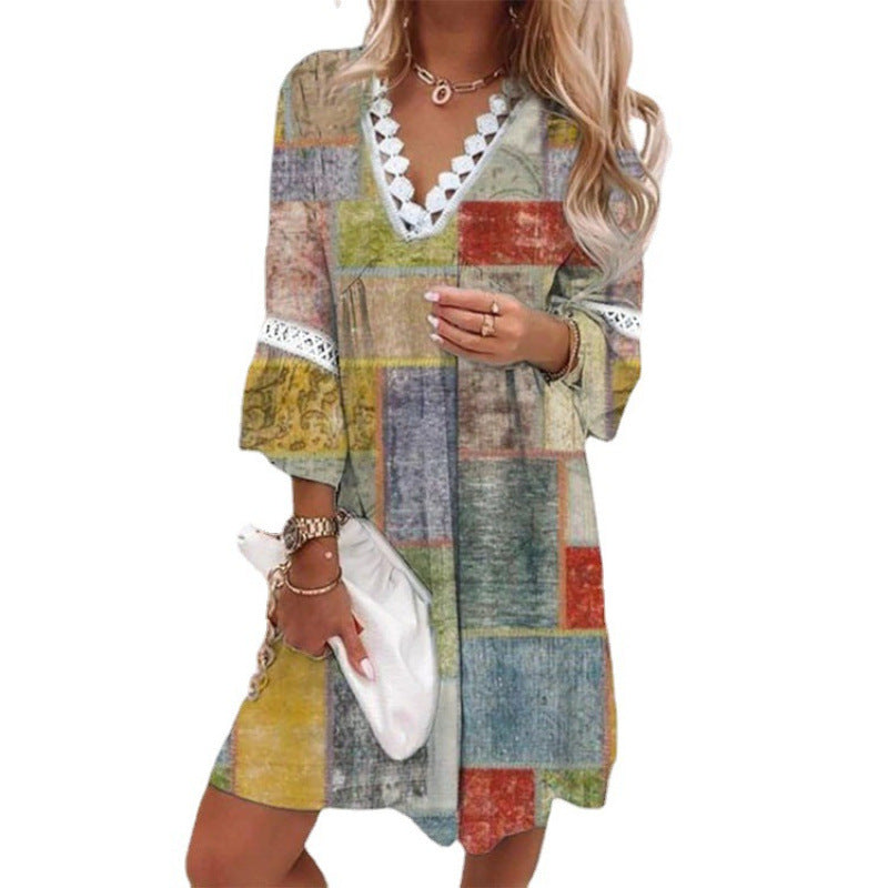 Damen Blumiges Tunika-Kleid mit Spitzenakzenten EB