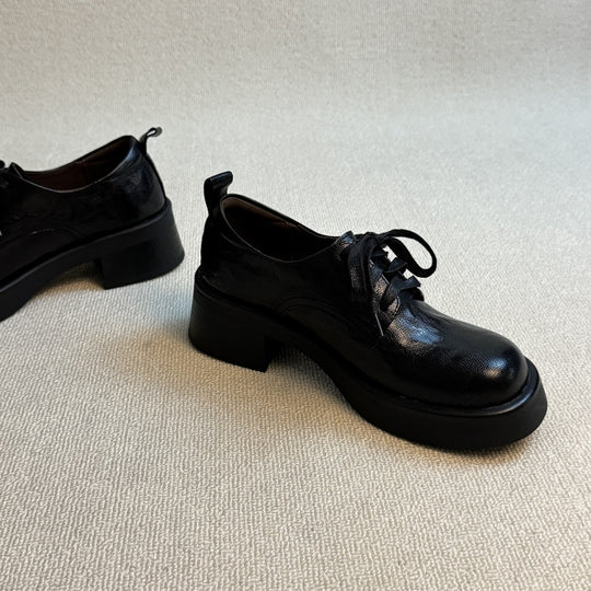 Damen Klassische Schnürschuhe mit robustem Plateau und eleganter Lederoberfläche EB