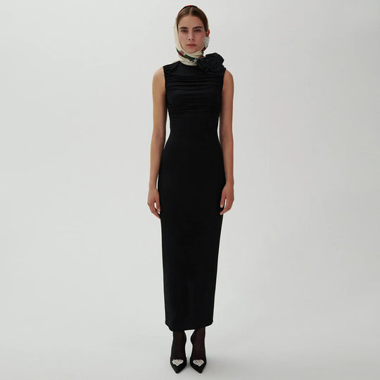 Damen figurbetontes Abendkleid mit asymmetrischem Kragen und floraler Applikation EB
