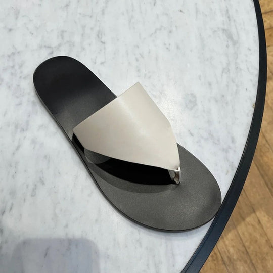 Damen Zehentrenner-Sandalen mit schickem Riemendesign und weichem Fußbett EB