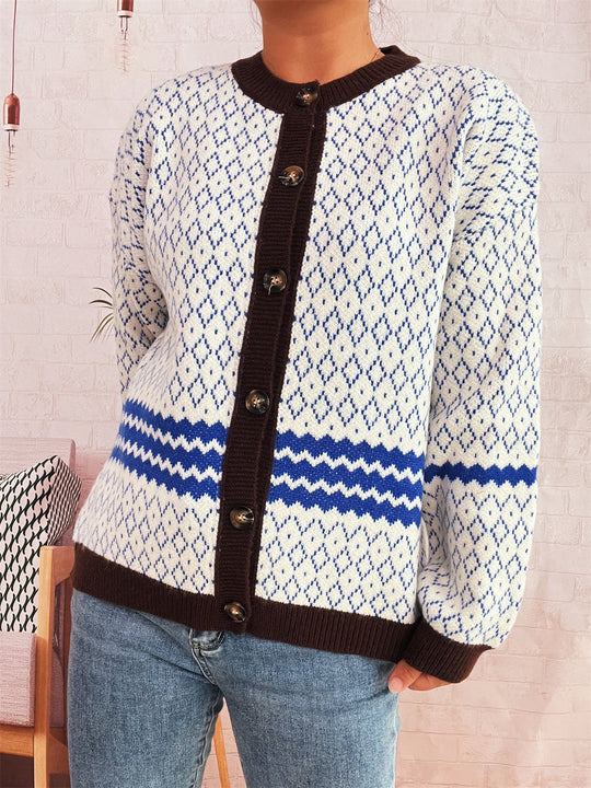 Damen Strickjacke mit vielseitigem Muster und eleganten Knopfdetails EB