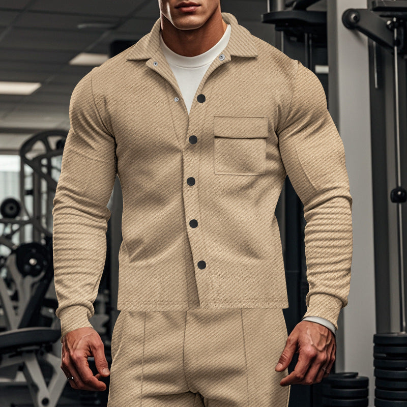 Herren Herrenjacke aus angenehmem Stoff mit modernen Knopfdetails und Brusttasche EB