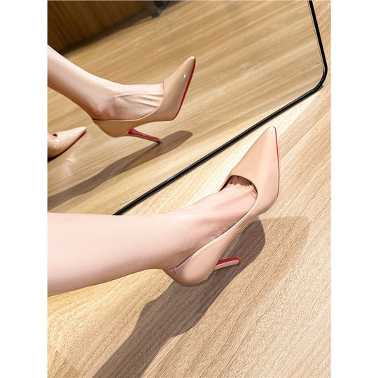 Damen Stiletto Pumps aus glänzendem Kunstleder EB