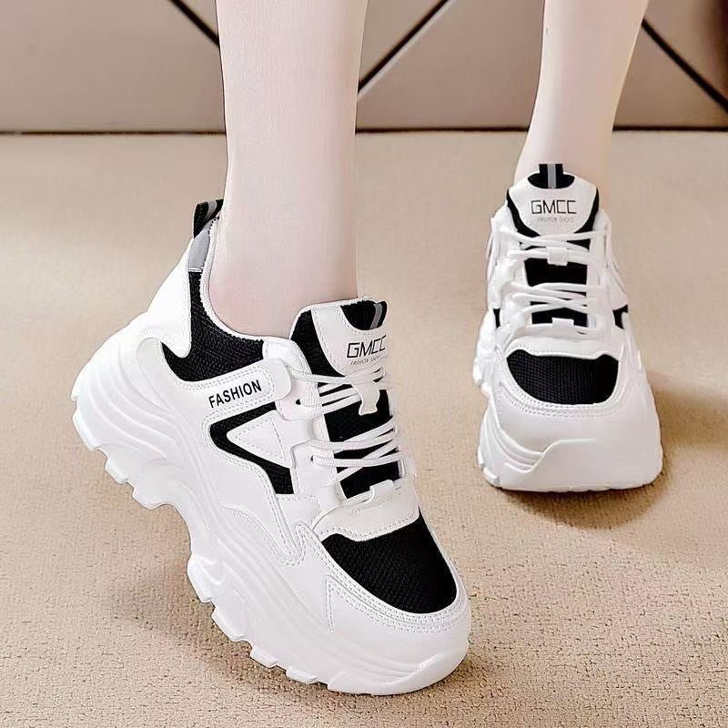 Damen Chunky Sneakers mit sportlichem Design und atmungsaktiver Obermaterialkombination EB