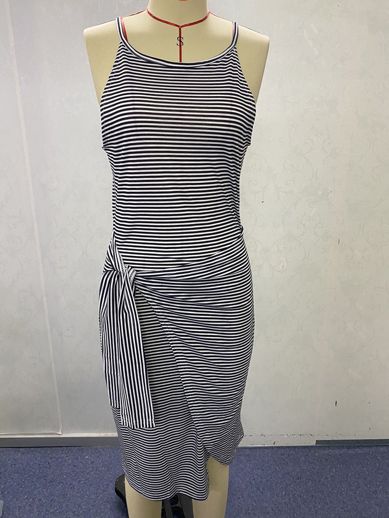 Damen Wickelkleid mit auffälligem Streifenmuster und taillierter Silhouette EB