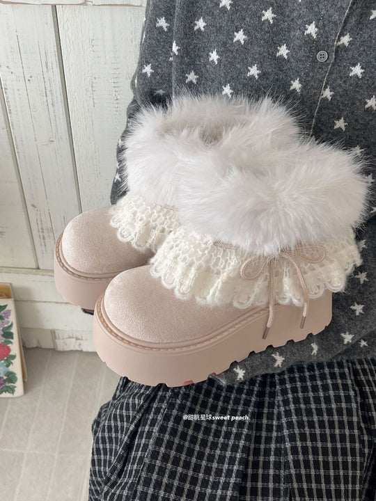 Damen Trendige Winterstiefel mit kuscheligem Kunstfellrand und dekorativer Spitzenverzierung EB
