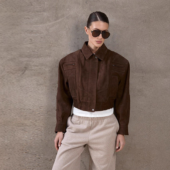 Damen Modische Wildlederjacke im cropped Stil mit praktischen Taschen EB
