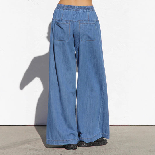 Damen weite Denim-Hotpants mit elastischem Bund und Knopfdetails EB