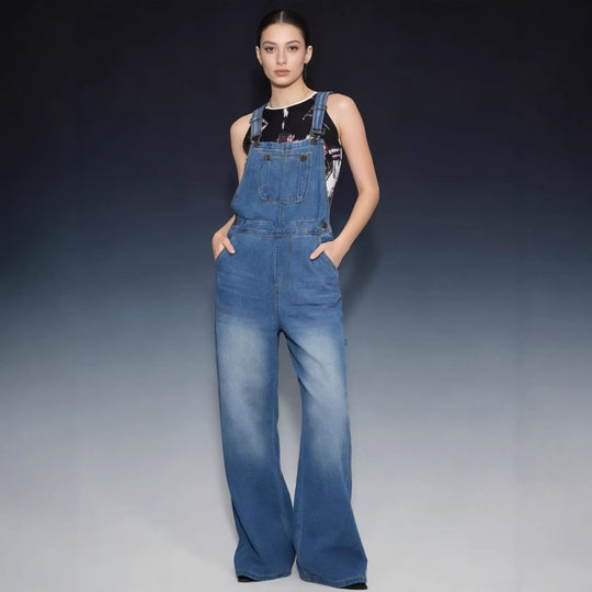 Damen Latzhose im lässigen oversized Schnitt mit funktionalen Seitentaschen EB