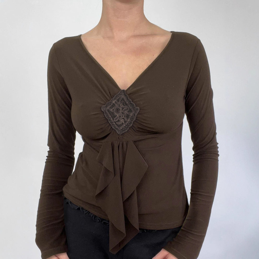 Damen nan figurbetontes Langarmshirt mit Drapé-Vorderteil und gehäkelter Mittelapplikation EB