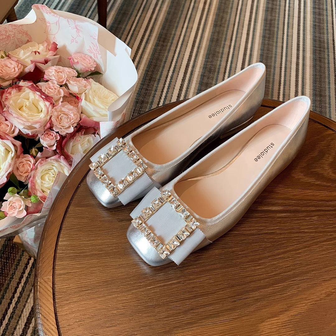 Damen Ballerinas mit funkelndem Strassbesatz und einzigartigem Riemendesign EB