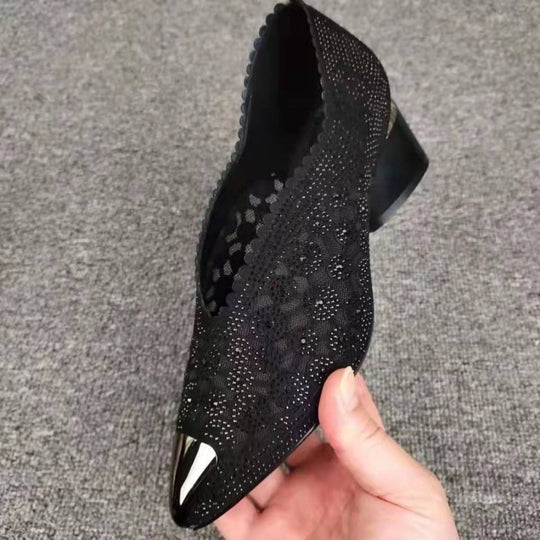 Damen elegante Spitzen-Pumps mit glänzenden Akzenten EB