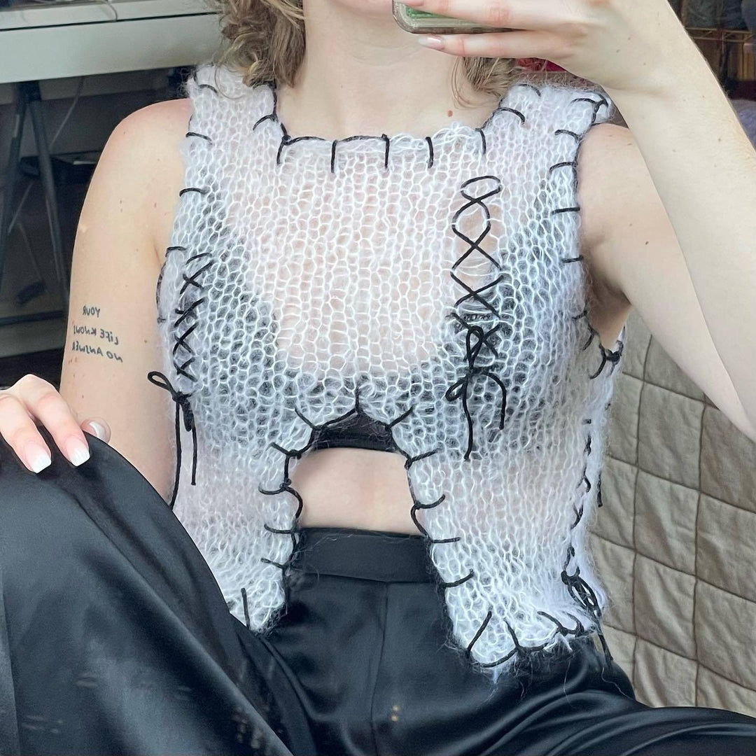 Damen innovatives Strickoberteil mit offenem Rückendesign EB