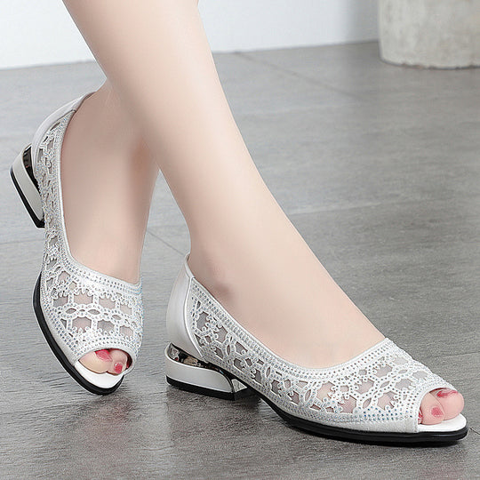 Damen Peeptoe Pumps mit elegantem Spitzenverzierung und komfortablem Blockabsatz EB