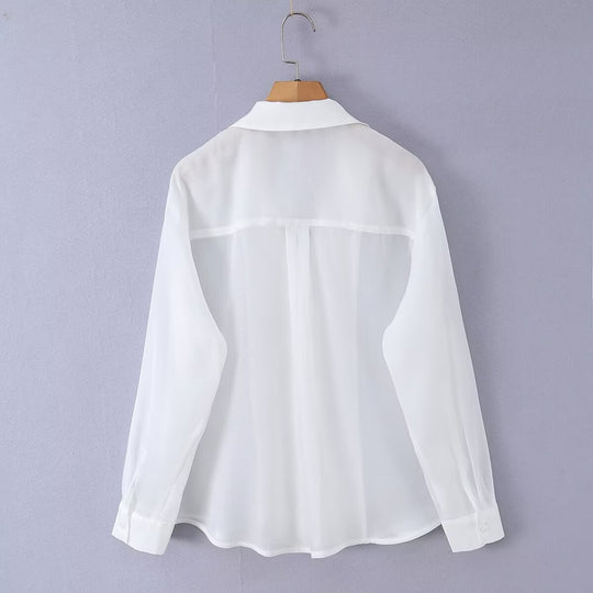 Damenbluse aus luftiger Mikrofaser mit elegantem Kragen und knöpfbarem Verschluss EB