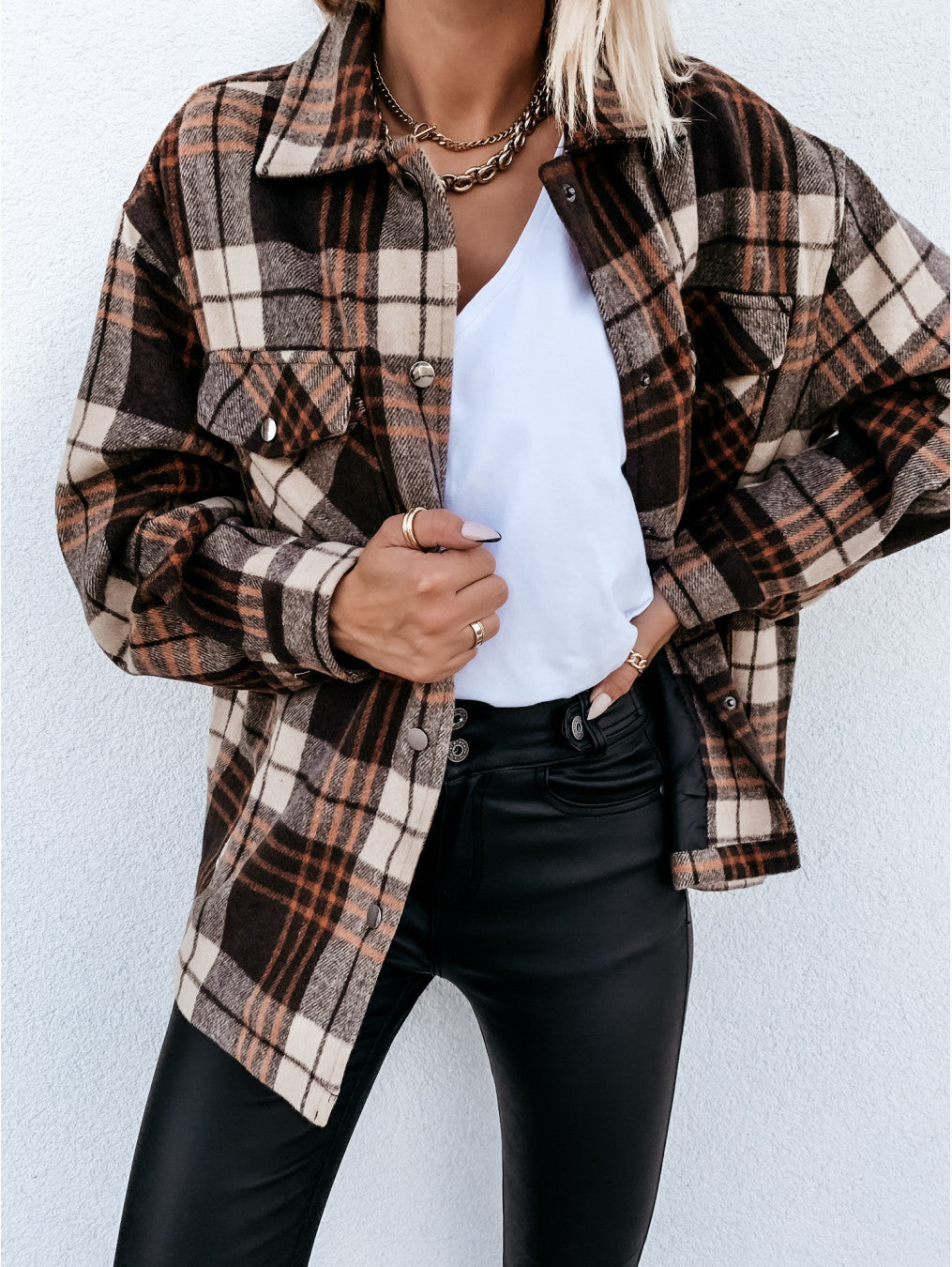 Damen Karierte Overshirtjacke im flauschigen Stoff EB
