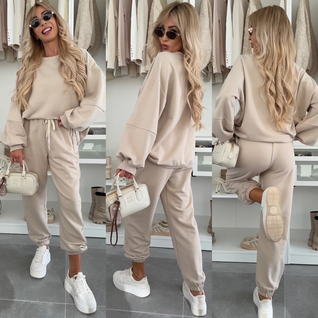 Damen Oversized Loungewear-Set aus weich angerautem Sweat mit Kordelzug-Jogginghose und relaxed Pullover EB