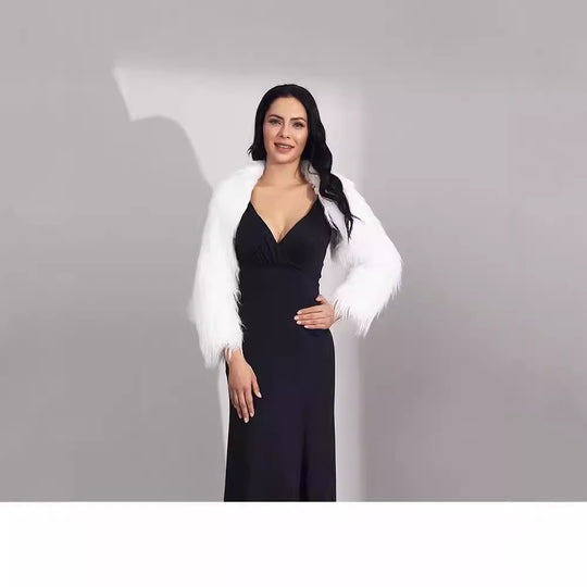 Damen Extravaganter Kunstpelzbolero mit elegantem Schnitt EB