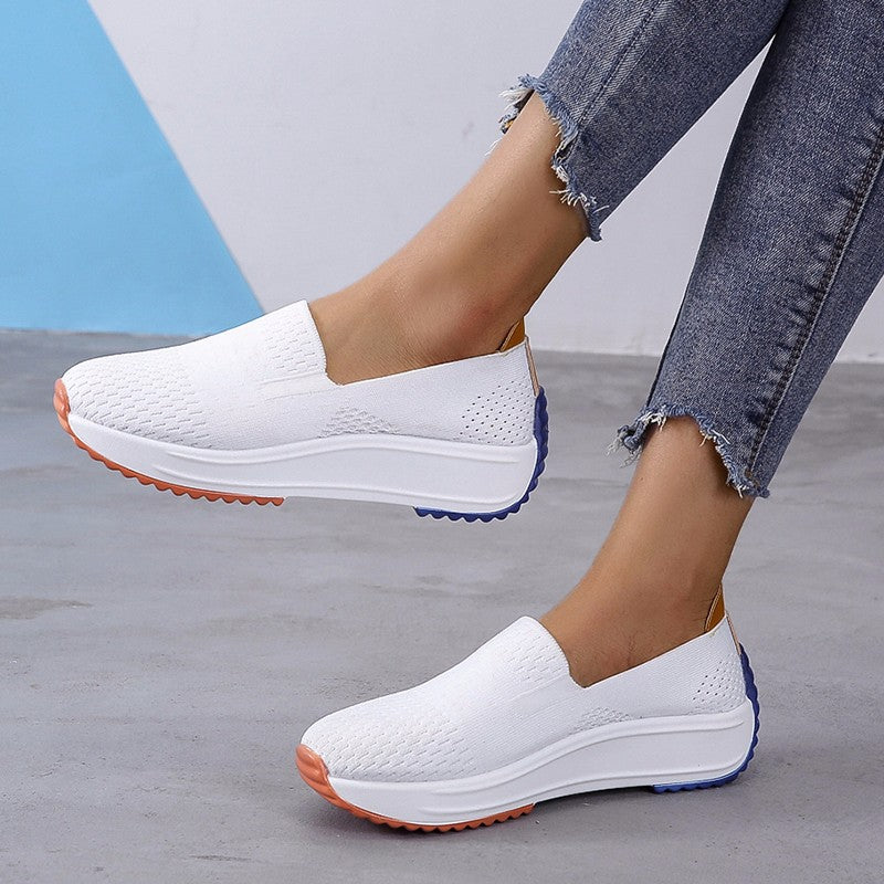 Damen Sportliche Slip-On Sneakers mit atmungsaktiver Netzstruktur EB