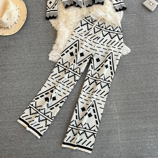 Damen modischer Strickanzug mit geometrischen Mustern EB