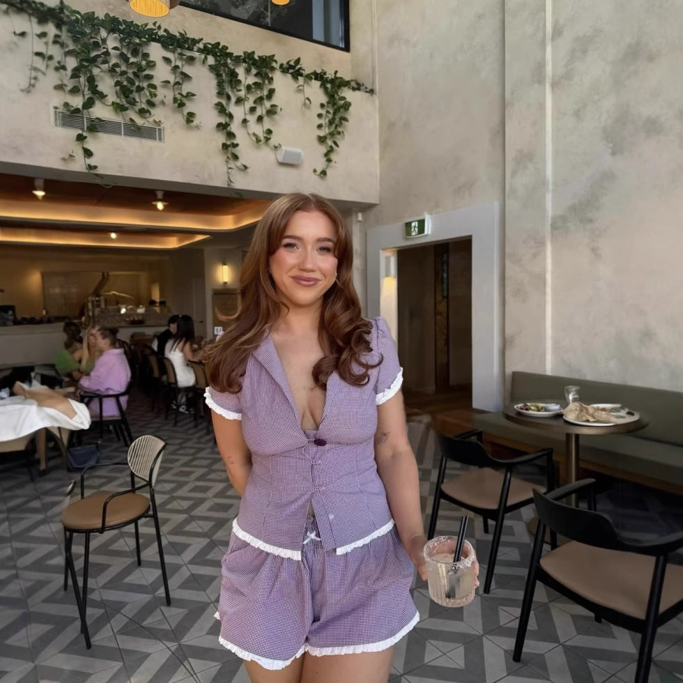Damen Pyjama-Set mit Rüschendetails und knöpfbarem Oberteil EB