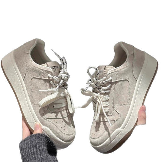 Damen Sneakers mit bequemer Oberfläche und modernem Design EB