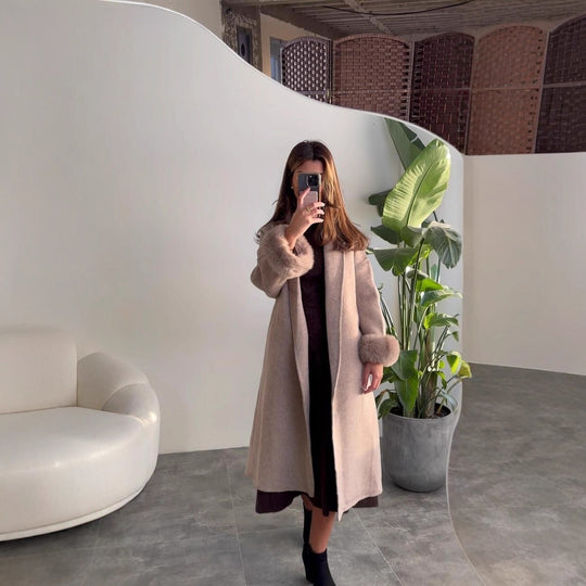 Damen Elegante Langjacke mit abnehmbaren Fuchsärmeln EB