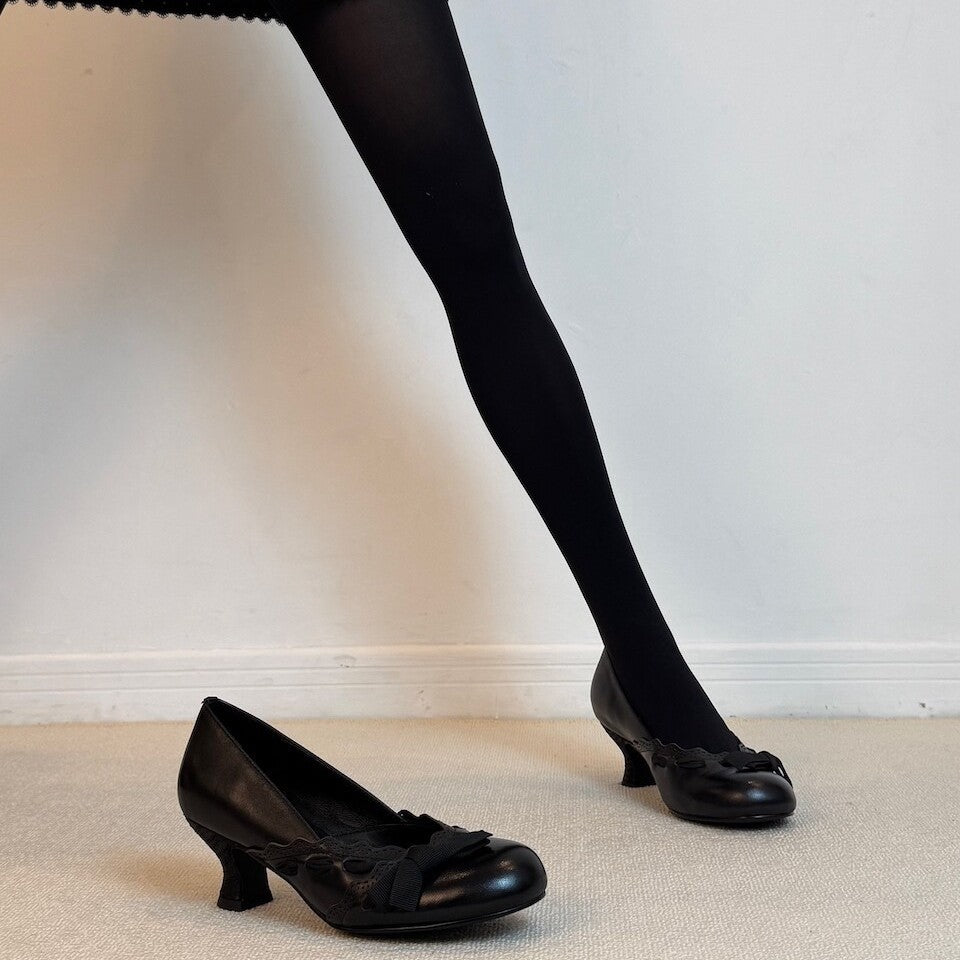 Damen elegante Ballerinas mit zierlichem Rüschendetail EB