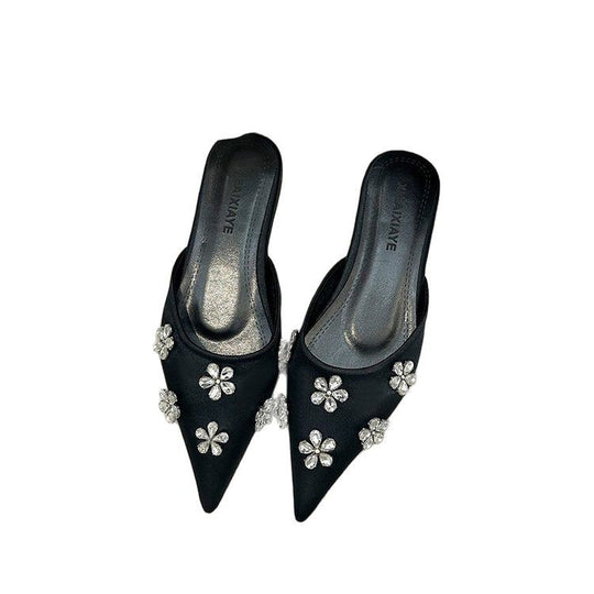 Damen elegante Mules mit funkelndem Blütenakzent EB