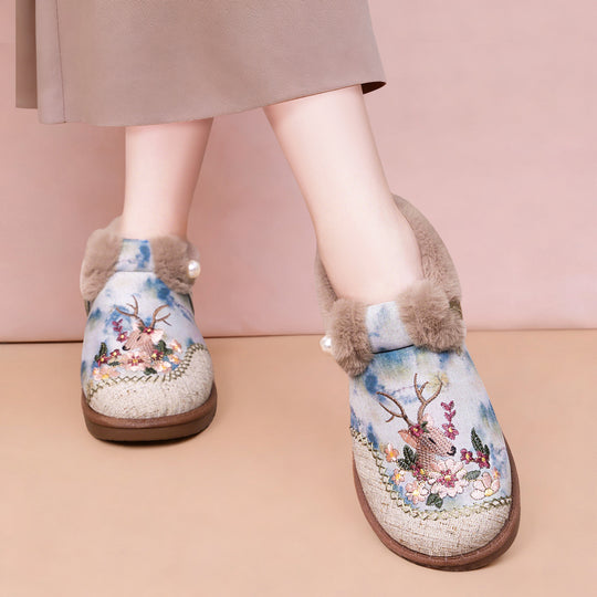 Damen Kuschelige Pantoletten mit festlichem Stickdesign EB