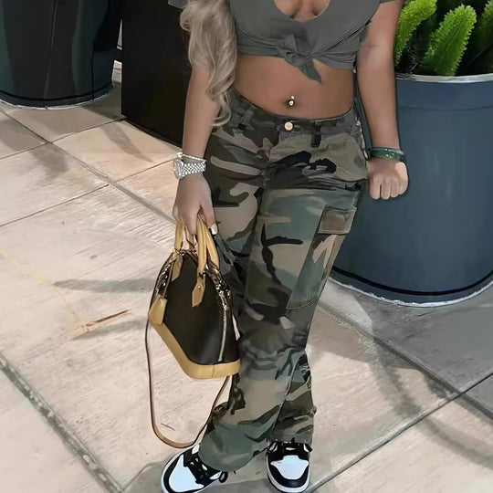 Damen Cargohose mit Camouflage-Muster und praktischen Taschen EB