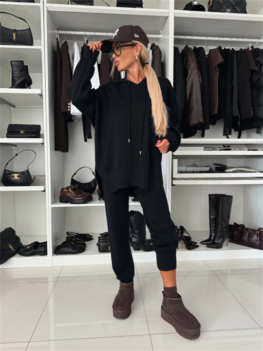 Damen oversized Kapuzenpullover und tapered Jogger Lounge-Set EB