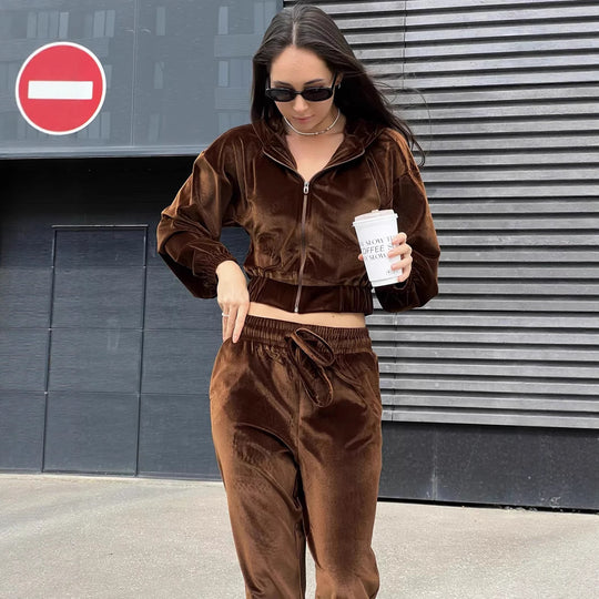 Damen weiches Velours-Lounge-Set mit kurzer Reißverschluss-Kapuzenjacke und weiter High-Waist-Hose EB